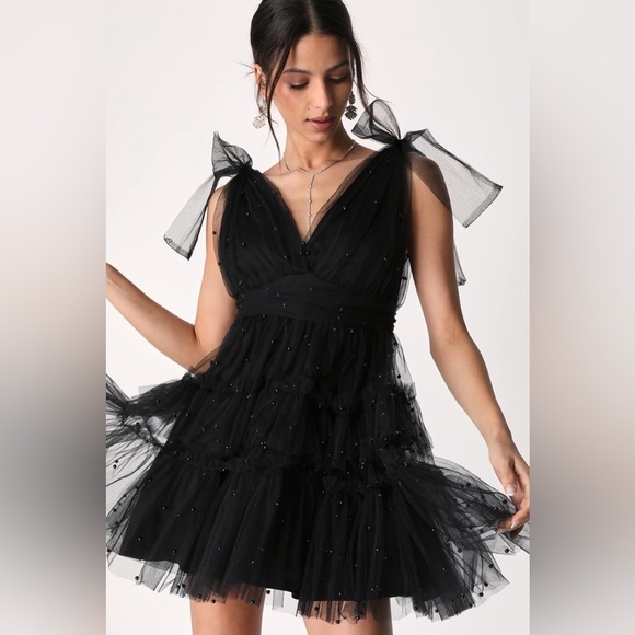 Lulus Dresses & Skirts - NEW Lulus Black Tulle Beaded Shoulder-Tie Tiered Mini Party Dress Women’s L READ